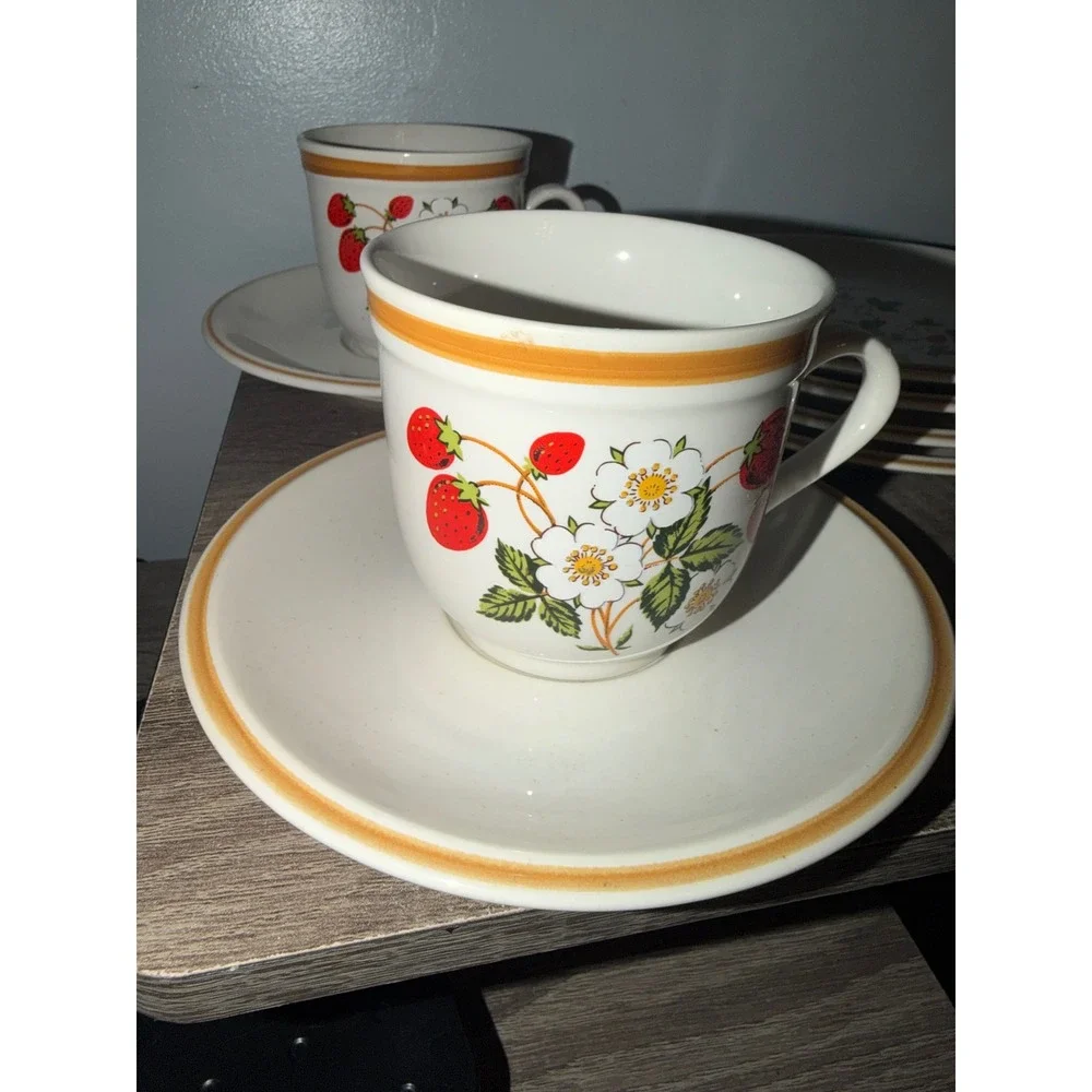 Vintage Sheffield Strawberries n Cream Stoneware Tea Set 12pc Cups Plates Japan